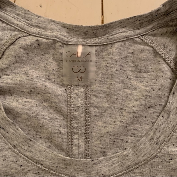 CALIA // Grey Top Medium - Picture 6 of 16